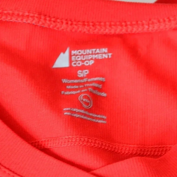 MEC Moisture Wicking  Tee - Picture 3 of 7